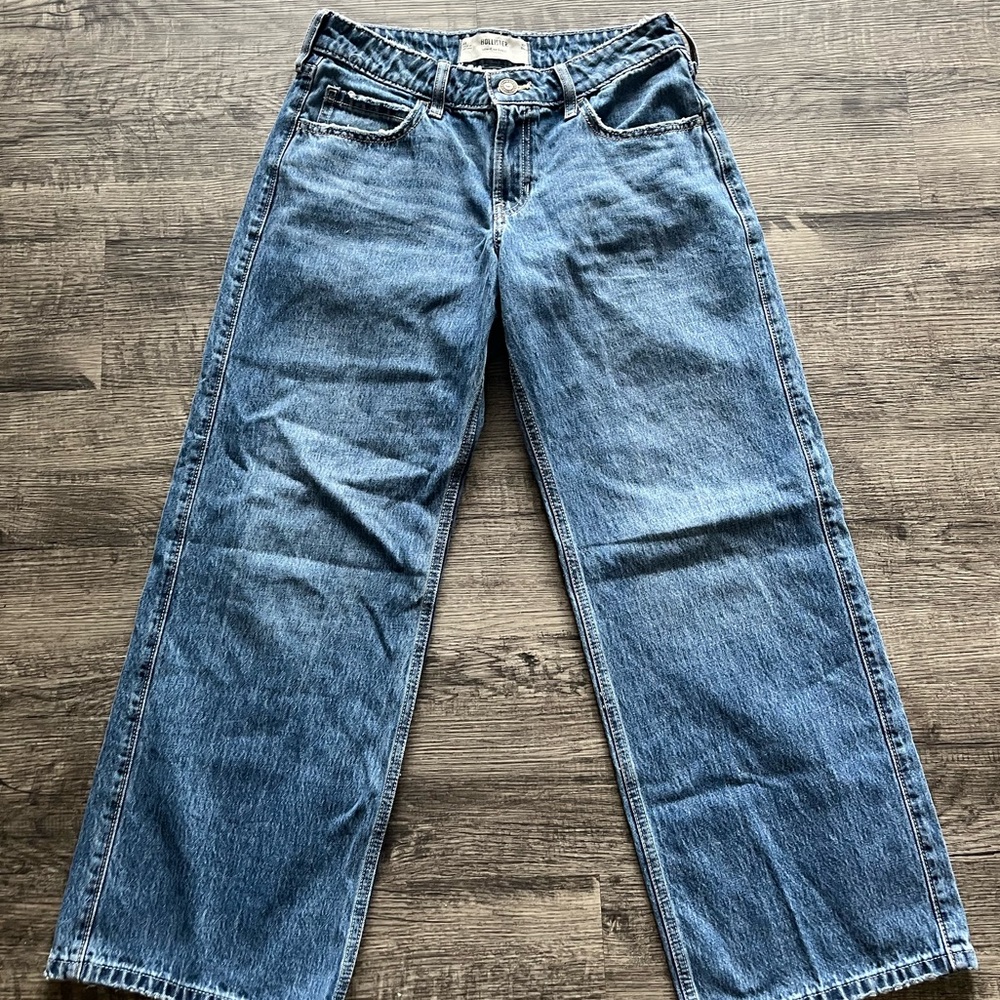 Hollister Low-Rise Dark Wash Baggy Jeans